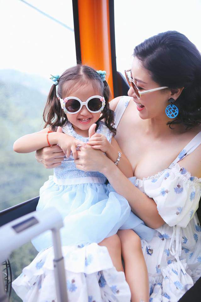 con gai ha anh duoc khen xinh va cao dung chuan "hoa hau tuong lai" - 11