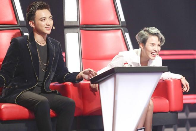 cau be 11 tuoi than tuong co nhac si tran lap gay xuc dong manh o the voice kids - 3