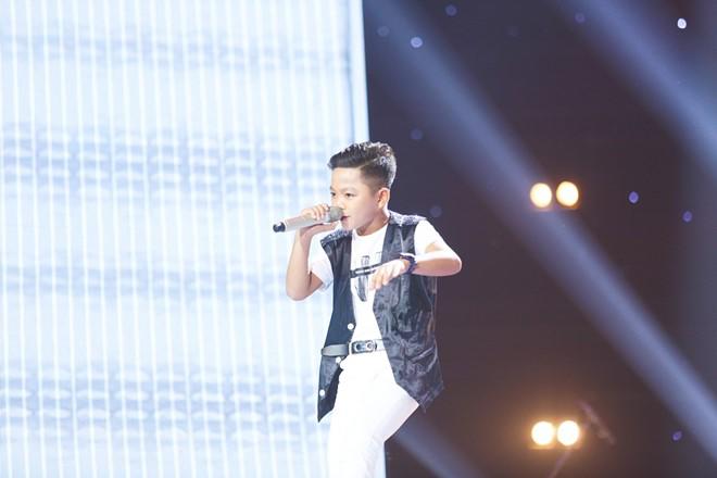 cau be 11 tuoi than tuong co nhac si tran lap gay xuc dong manh o the voice kids - 1