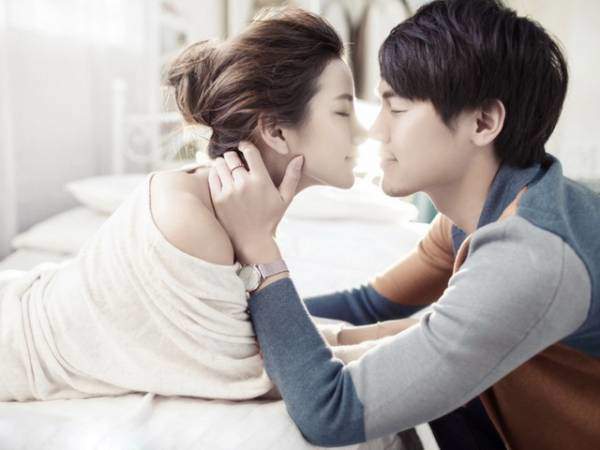 chung toi la ban nhung lai "len giuong" voi nhau - 1