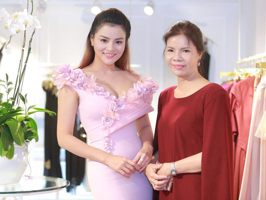 sieu mau viet tung bi ong trum hollywood ga tinh gio ra sao? - 3