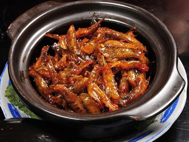 Nhớ nồi cá kho của mẹ khi xưa, cùng vào bếp với công thức này nhé