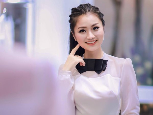 Yêu trai phố cổ 3 ngày cưới, diễn viên xinh đẹp đi đẻ bật khóc, sinh xong mặt sưng vù - 1