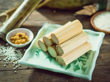 Cơm lam - món đặc sản núi rừng miền Tây Bắc