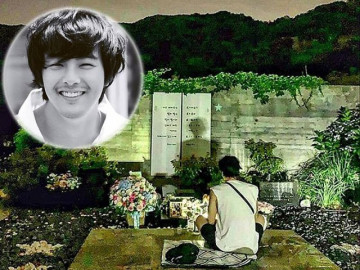 Tròn 9 năm ngày Park Yong Ha mất, bạn thân So Ji Sub ngồi dưới mưa lặng lẽ viếng anh