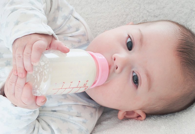 Sữa là nguồn thực phẩm giàu protein. Ngoài ra chúng còn chứa chất béo, canxi và các vitamin thiết yếu giúp xâu dựng xương chắc khỏe.
