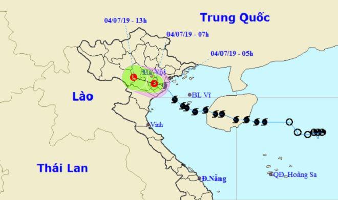 Diễn biến bão số 2: Đổ bộ đất liền gây mưa to gió giật mạnh, 2 người tử vong - 1