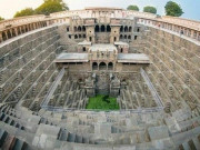 Xem ăn chơi - Giếng cổ nghìn năm như mê cung dưới lòng đất ở Ấn Độ