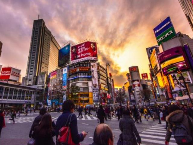 Giao lộ đông đúc nhất thế giới, cứ mỗi 2 phút có 2.500 người cùng sang đường