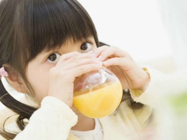 Nhiều mẹ phạm sai lầm chết người khi bổ sung vitamin C cho trẻ