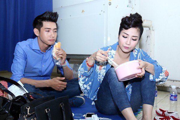 Chạy show nhiều, loạt sao không giấu được khoảnh khắc amp;#34;tụt ápamp;#34; trên truyền hình - 16