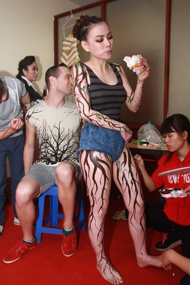 Chạy show nhiều, loạt sao không giấu được khoảnh khắc amp;#34;tụt ápamp;#34; trên truyền hình - 18