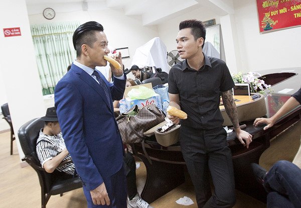 Chạy show nhiều, loạt sao không giấu được khoảnh khắc amp;#34;tụt ápamp;#34; trên truyền hình - 19