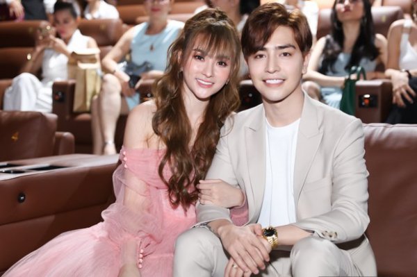 Đứng cạnh chồng kém cả chục tuổi, 3 người đẹp này khiến fan ngỡ ngàng bởi nhan sắc không tuổi - 7