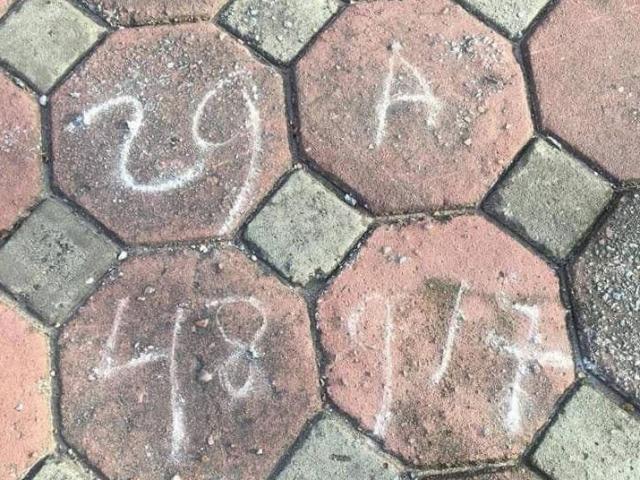 Tài xế đâm tử vong nữ lao công, hiện trường xuất hiện dòng chữ ghi biển số