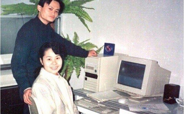 2 lần nghe lời Jack Ma nghỉ việc, 38 năm sau “bóng hồng” kém sắc lên đỉnh cao thế giới - 2