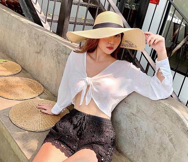 Hậu ly hôn, vợ cũ Phan Thanh Bình, MC Quỳnh Chi amp;#34;lột xácamp;#34; nóng bỏng - 2