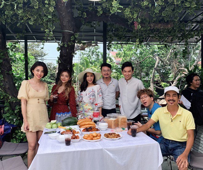 Mỹ Ngọc Bolero gây ấn tượng khi amp;#34;lấn sânamp;#34; điện ảnh với vai diễn trong phim amp;#34;Gia đình showbizamp;#34; - 1