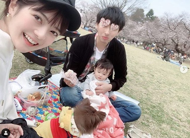 Mỹ nữ khiến đàn ông “bấn loạn” hóa ra là mẹ bỉm sữa, nhìn mặt con còn bất ngờ hơn - 8