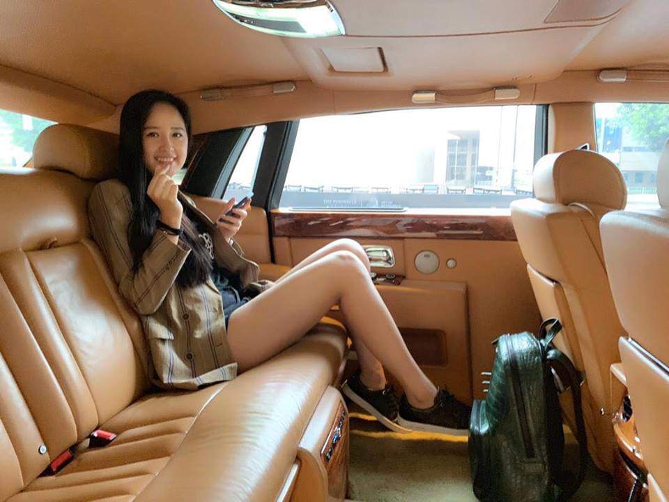 Đẳng cấp Mai Phương Thuý: Diện vest xẻ ngực lộ nội y mà không ai chê trách! - 9