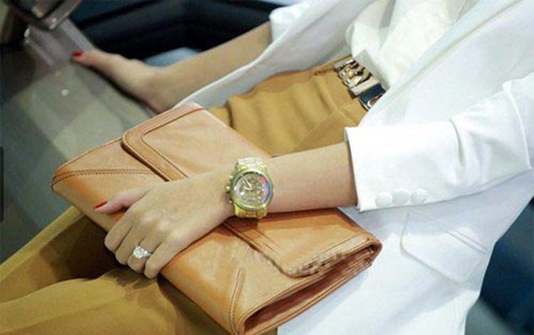 amp;#34;Đọamp;#34; kim cương khủng trên nhẫn đính hôn của mỹ nhân Việt, Đông Nhi có đang dẫn đầu? - 13