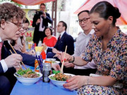 Xem ăn chơi - Có gì ở quán bún bò vỉa hè ở Hà Nội từng được công chúa Thụy Điển ghé ăn