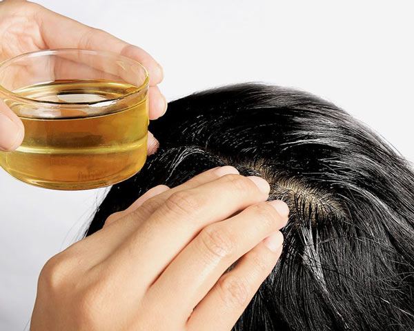 Ngày xưa có tóc cây dừa, giờ đây Hamp;#39;Hen Niê cực amp;#34;bá đạoamp;#34; với kiểu tóc 3 chỏm hài hước - 13