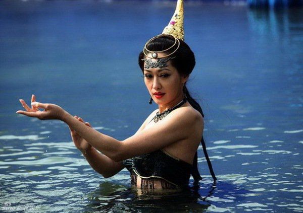 Ngôi sao 24/7: Sự thật chuyện amp;#34;trai đẹp ngoài hành tinhamp;#34; bị bố bỏ rơi, giờ amp;#34;mặt dàyamp;#34; nối lại - 7