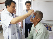 Tin tức - Bố gật đầu hiến giác mạc, con gái nghẹn ngào nói lời chia tay cuối cùng