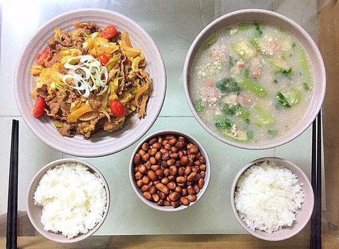Một tuần đi chợ 1 lần nhưng mâm cơm nào của 9X cũng khiến dân mạng thèm chảy nước miếng - 8