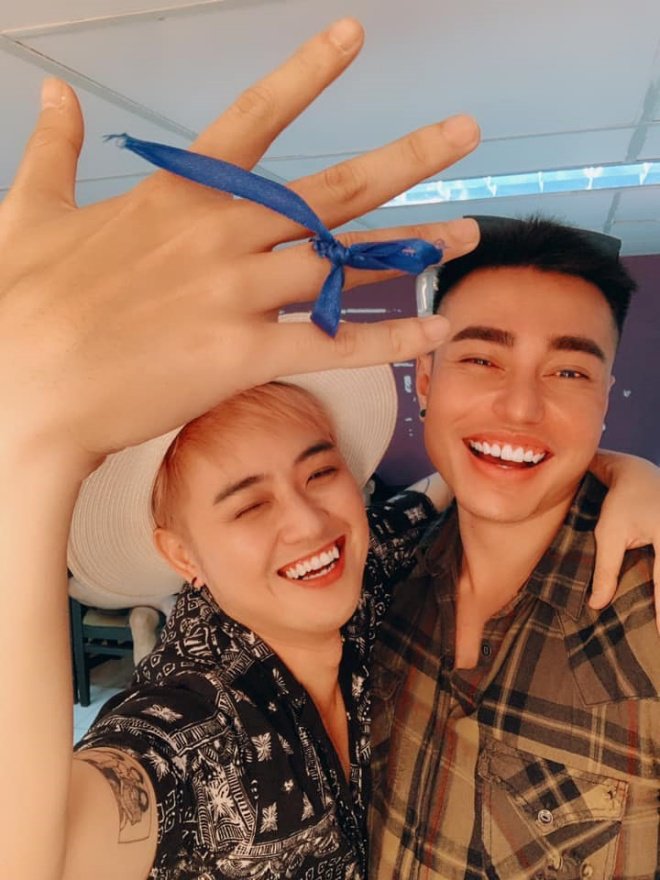 Sao Việt nô nức bắt chước ảnh khoe nhẫn cầu hôn của Đông Nhi, amp;#34;tội nghiệpamp;#34; nhất là Anh Đức - 4