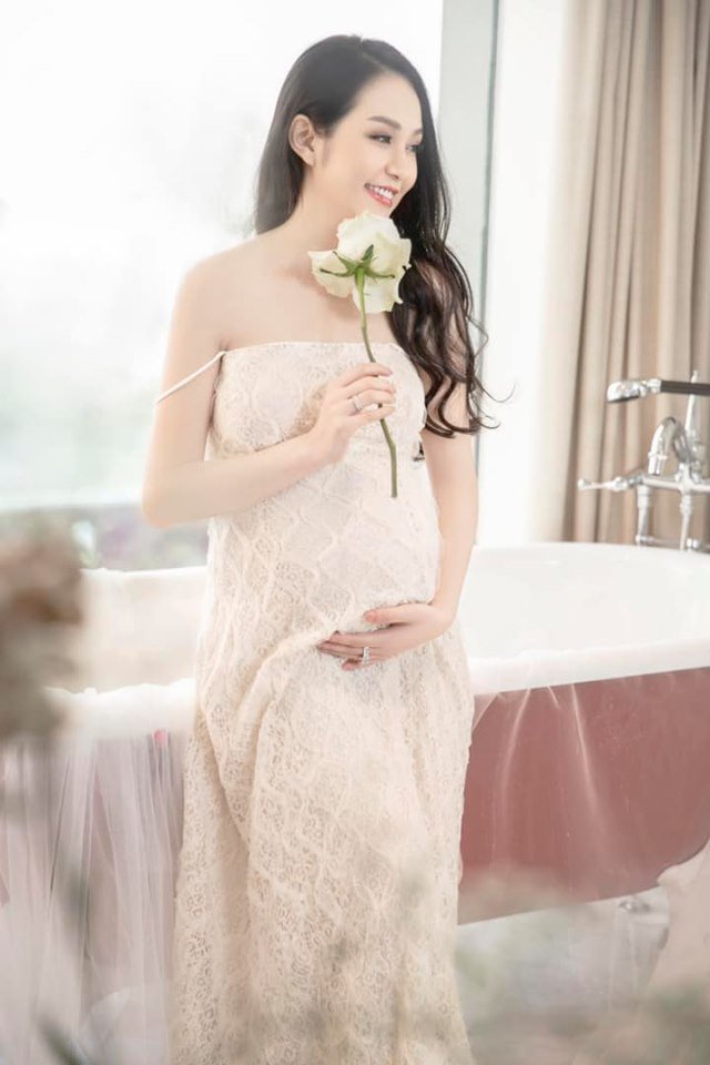 Riêng gì Diệp Lâm Anh, Vbiz còn có 2 bà bầu giữ dáng đẹp amp;#34;nổ đom đóm mắtamp;#34; đây! - 9