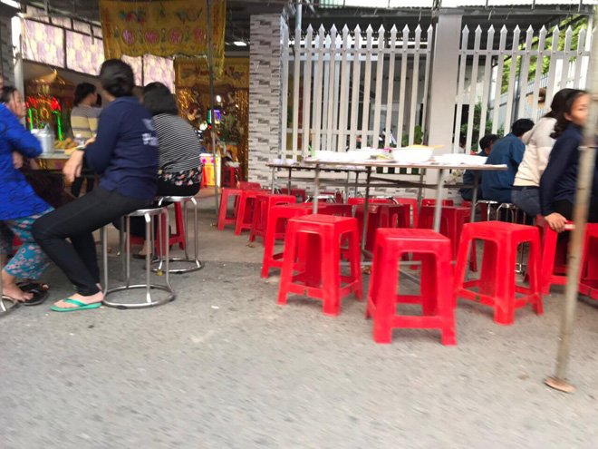 Nữ sinh 19 tuổi bị sát hại trong phòng trọ: Nước mắt của đấng sinh thành - 2