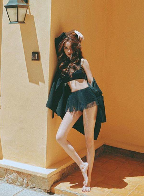 Khéo như Bích Phương: Hô biến vòng 1 amp;#34;lép kẹpamp;#34; thành lợi thể để ăn mặc sang chảnh - 17