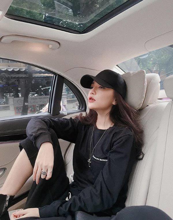 Khéo như Bích Phương: Hô biến vòng 1 amp;#34;lép kẹpamp;#34; thành lợi thể để ăn mặc sang chảnh - 19