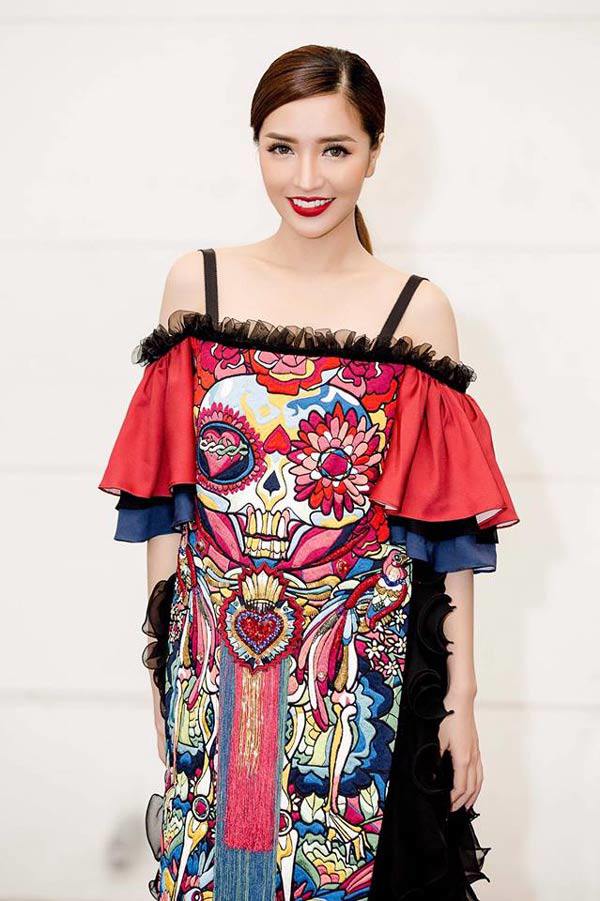 Khéo như Bích Phương: Hô biến vòng 1 amp;#34;lép kẹpamp;#34; thành lợi thể để ăn mặc sang chảnh - 6