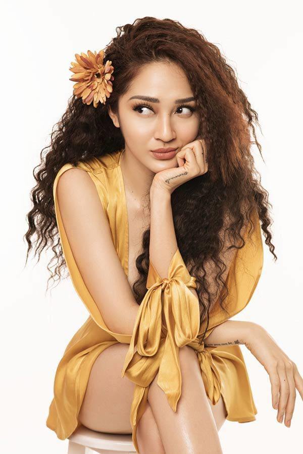 Sao Việt đua nhau để tóc mì tôm: người lên hương nhan sắc, người bị fan gọi amp;#34;bà thímamp;#34; - 4