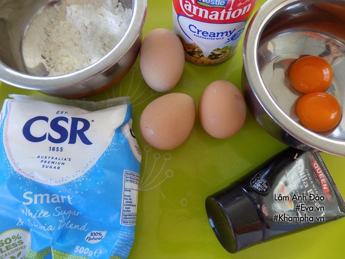 Bánh flan mềm thơm, mịn mượt, mát lạnh khiến ăn hết rồi cả nhà lại đòi làm nữa - 1