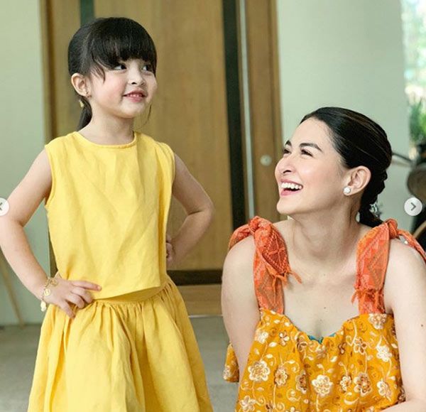 Mẹ và con gái amp;#34;đẹp nhất Philippinesamp;#34; khoe ảnh chụp chung, ai tin đây là bà mẹ 2 con? - 3