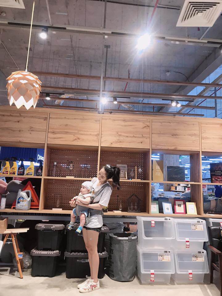 Đều đã làm mẹ nhưng mỗi lần xuất hiện cùng nhau, Nhã Phương thua xa em gái ở điểm này! - 11