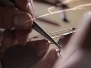 Clip Eva - Bên trong xưởng sản xuất kính mắt Gucci siêu sang chảnh