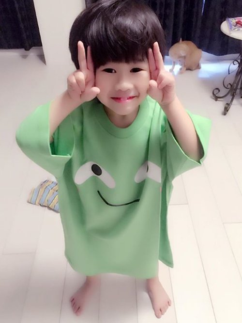 Hotgirl mặc áo hở bầu ngực trần đi họp lớp cho con, ảnh đời thường còn táo bạo hơn - 9