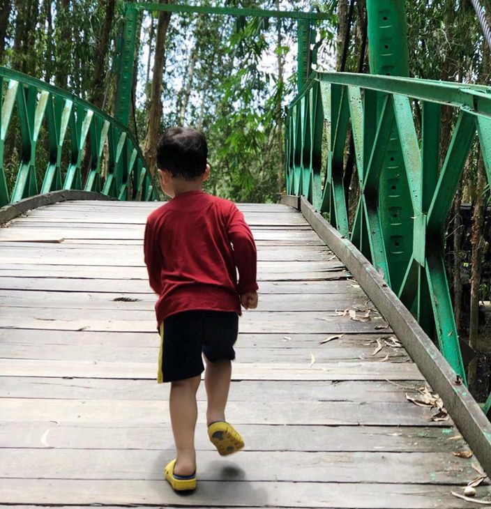 Ly Kute khoe ảnh con trai đi chơi, dân mạng thốt lên amp;#34;càng nhìn càng thấy giống người ấyamp;#34; - 6