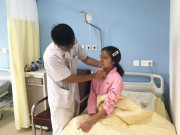 Sức khỏe - Cô gái trẻ bị suy kiệt, nhiễm khuẩn toàn thân vì hóc thịt bò khi ăn tối