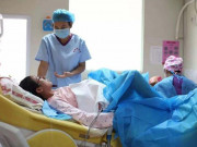 Bà bầu - Tưởng vô sinh vì 16 năm không con, chồng vừa mất người phụ nữ 46 tuổi "đột nhiên" có bầu