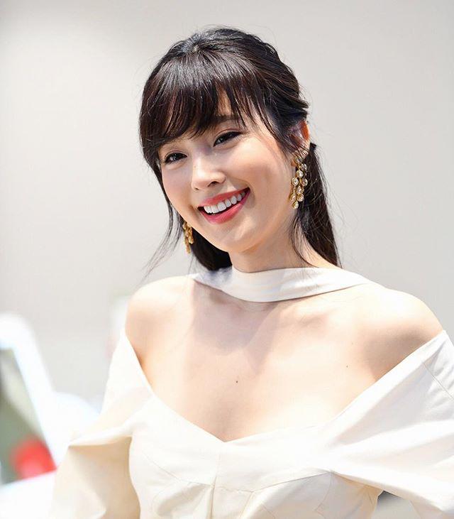 chuyen gioi dep nhu huong giang co khi cung phai lep ve truoc doi thu den tu thai lan - 9
