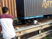 Tin tức - Mẹ ca sĩ Châu Việt Cường gặp tai nạn tử vong khi đang đi nhặt ve chai kiếm sống