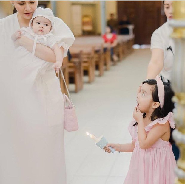 Bố mẹ amp;#34;đẹp nhất Philippinesamp;#34; bảo sao 2 con lại cực phẩm, bé út gây ấn tượng mạnh - 9