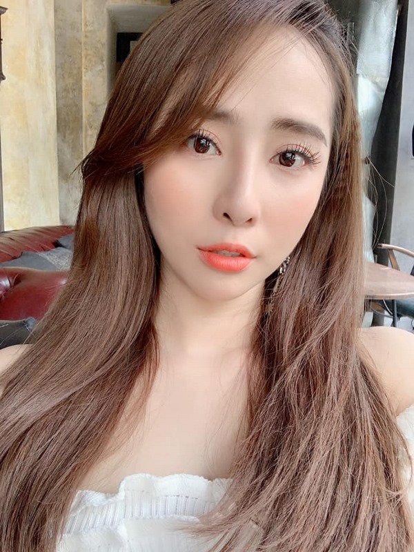 Cùng nhau selfie, Thư và Nhã “tiểu tam” khẳng định nhan sắc một chín một mười - 6