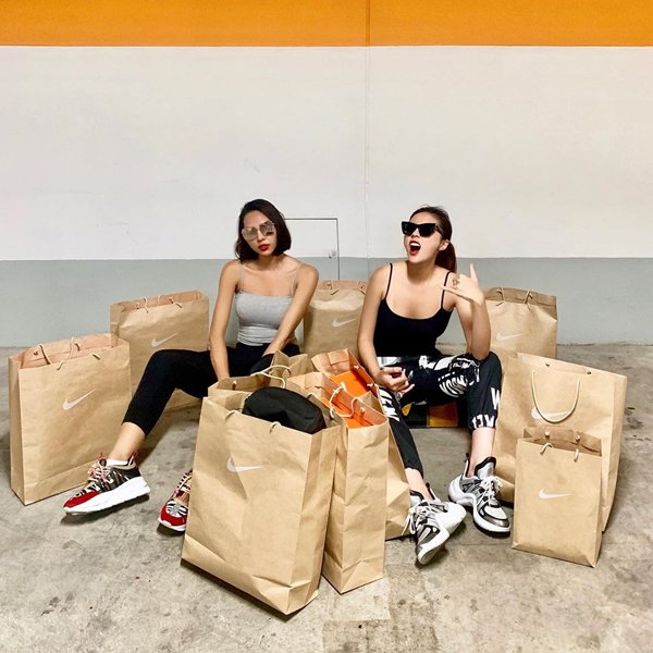 Ai thương Minh Triệu bằng Kỳ Duyên, có chiếc áo đẹp là chia sẻ cho nhau mặc đây này! - 15